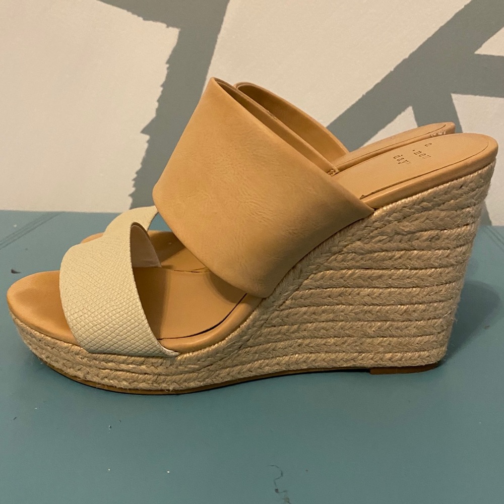 Wedges - Picture 2 of 3